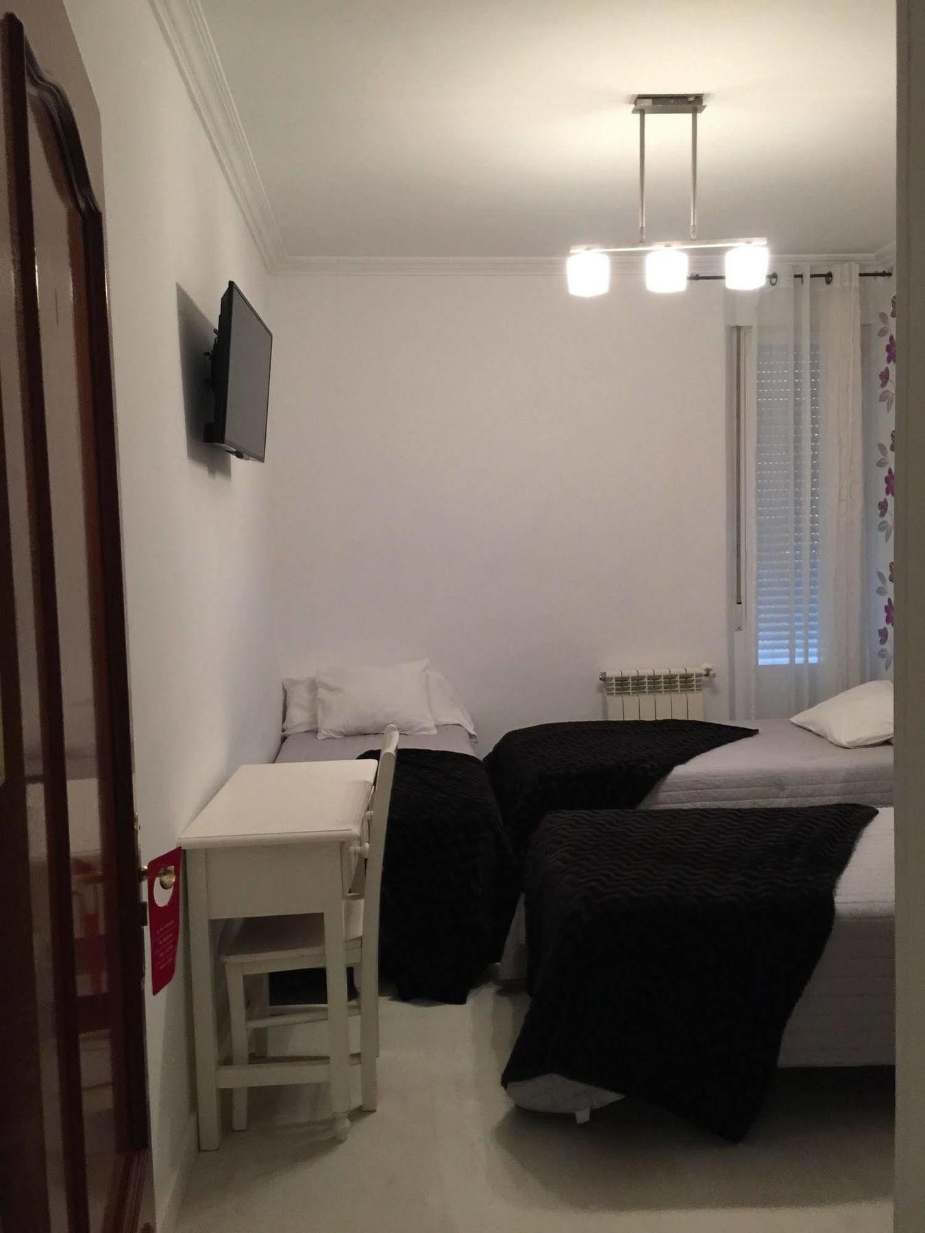 Hostal La Estrella Madrid Eksteriør bilde