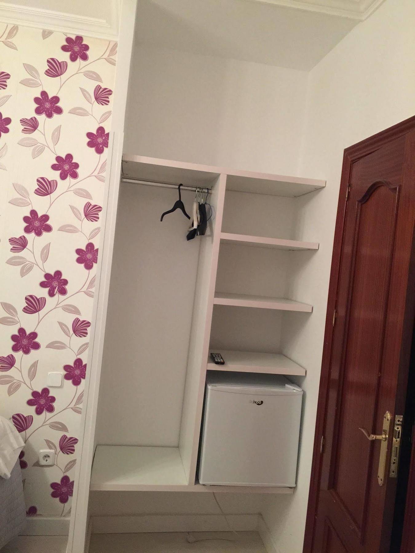 Hostal La Estrella Madrid Eksteriør bilde