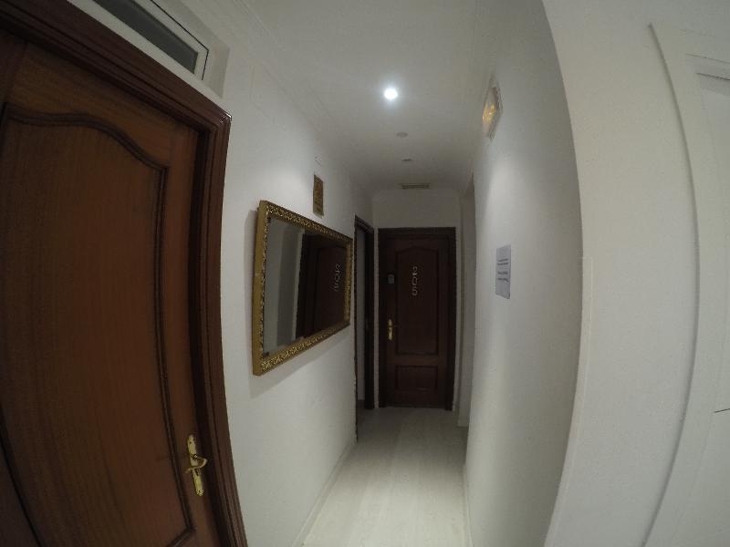Hostal La Estrella Madrid Eksteriør bilde