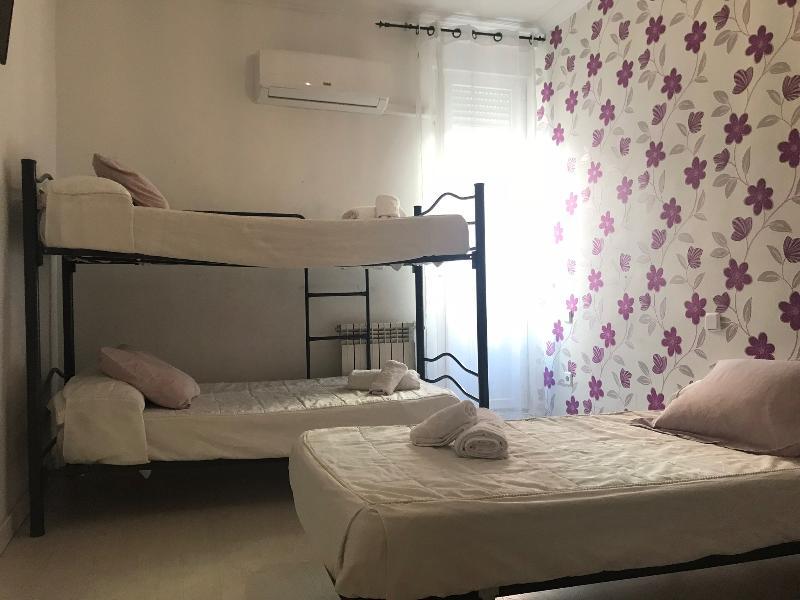 Hostal La Estrella Madrid Eksteriør bilde