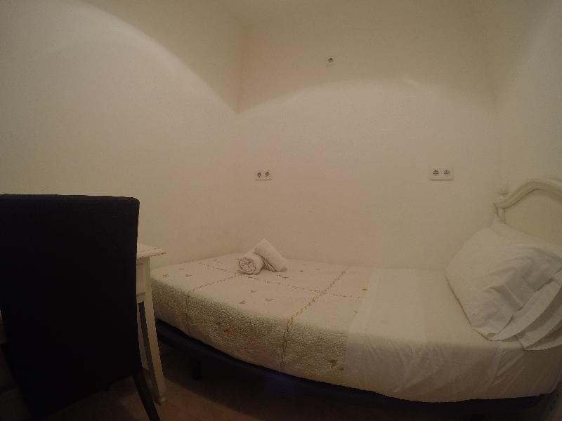 Hostal La Estrella Madrid Eksteriør bilde